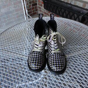 DR MARTENS Women's 1460 J Patent Leather Purple Heart Print Boots Size 5